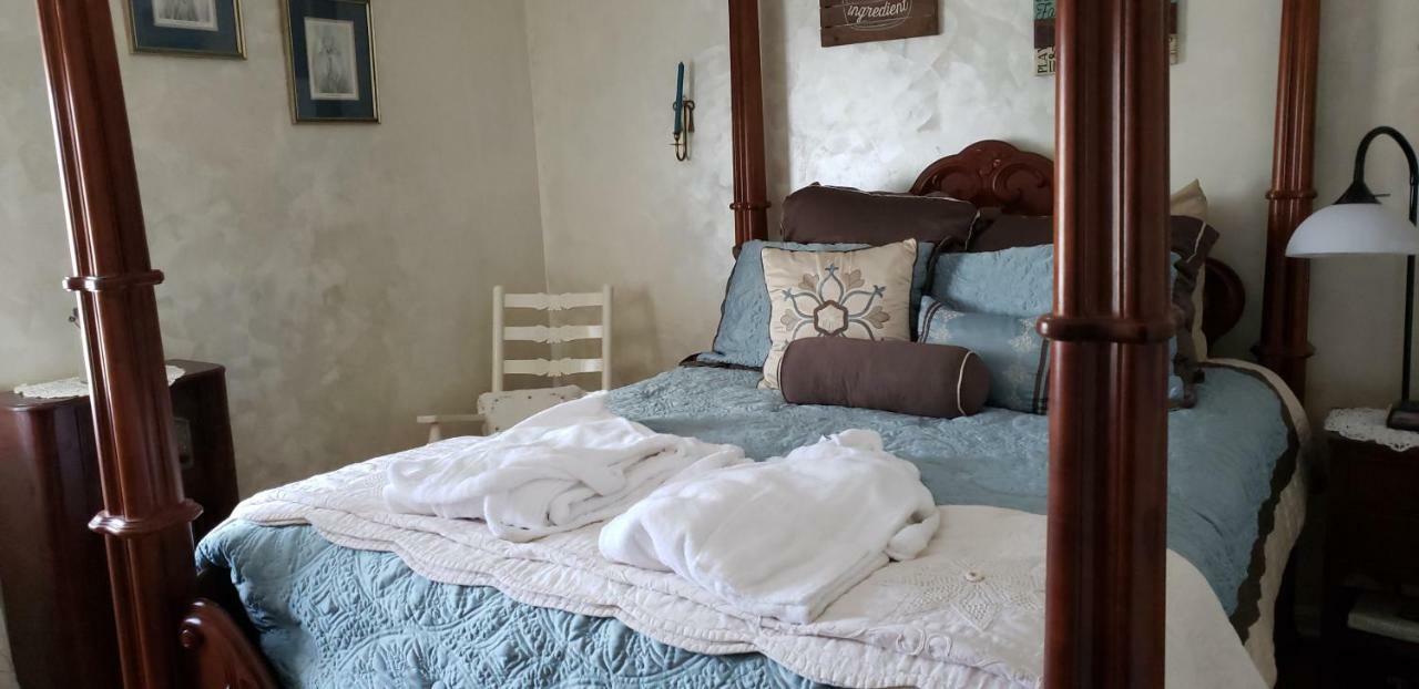 Cottage By The Castle Камдентън Екстериор снимка