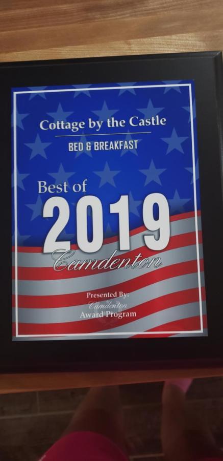 Cottage By The Castle Камдентън Екстериор снимка